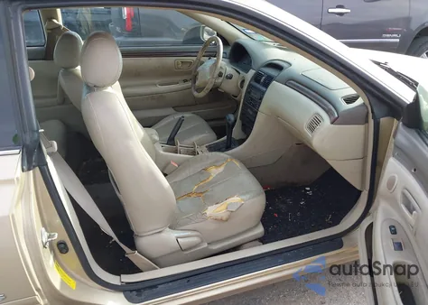 2001 Toyota Camry Solara Sle V6 z USA, uszkodzony, nr VIN 2T1CF28P01C470304